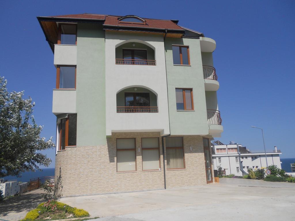 Family Hotel Amore Bjała Zewnętrze zdjęcie