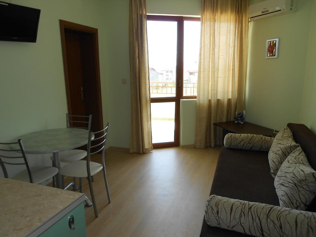 Family Hotel Amore Bjała Pokój zdjęcie